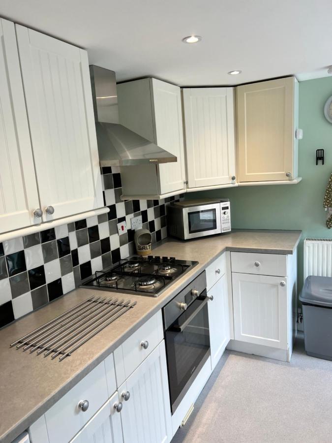 Gordon Villa - A Seaside Escape Harwich Bagian luar foto