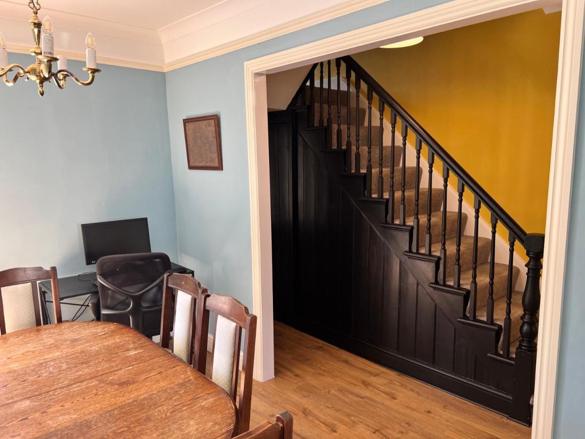 Gordon Villa - A Seaside Escape Harwich Bagian luar foto