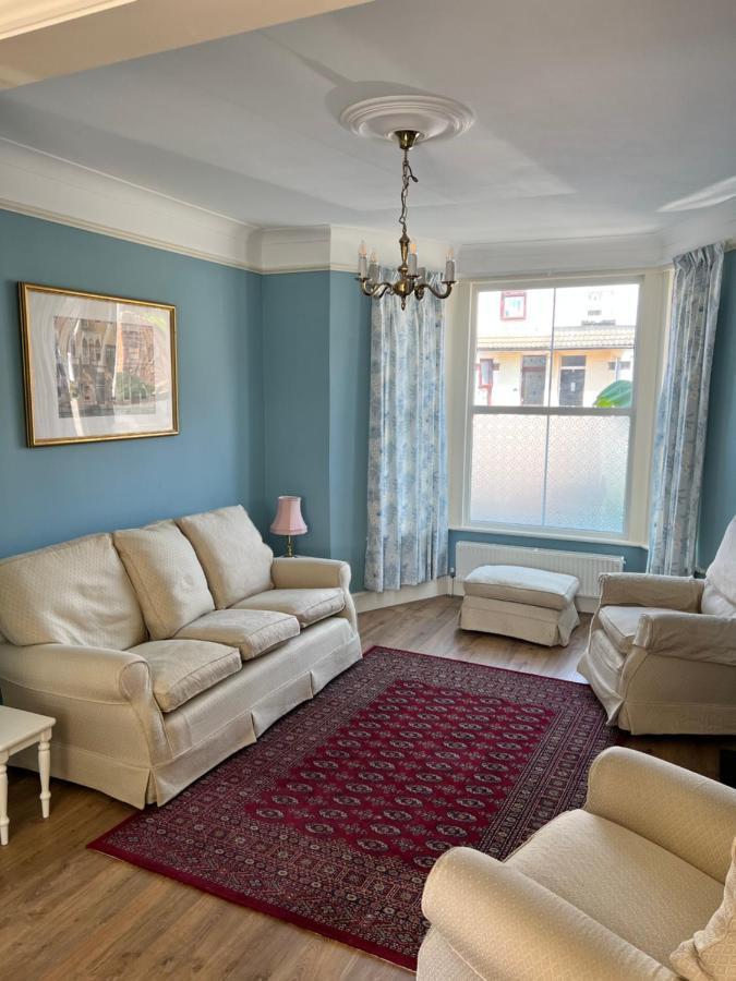 Gordon Villa - A Seaside Escape Harwich Bagian luar foto